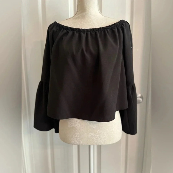 Gianni Bini Black Bell‎ Sleeve Off the Shoulder Top size M - Picture 3 of 12